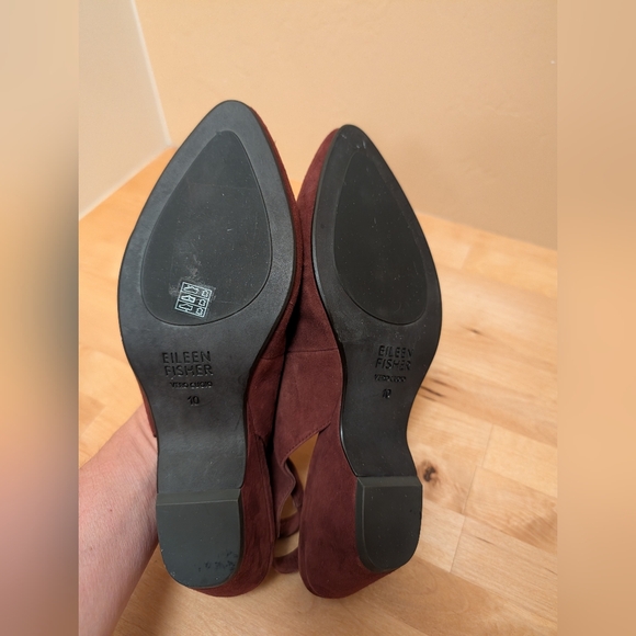 Eileen Fisher EUC Suede Gatwick Slingback Pump, Spice/Burgundy Size 10 - Picture 6 of 6